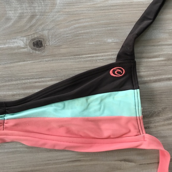 SOLD Rip curl Bikini - Picture 2 of 6